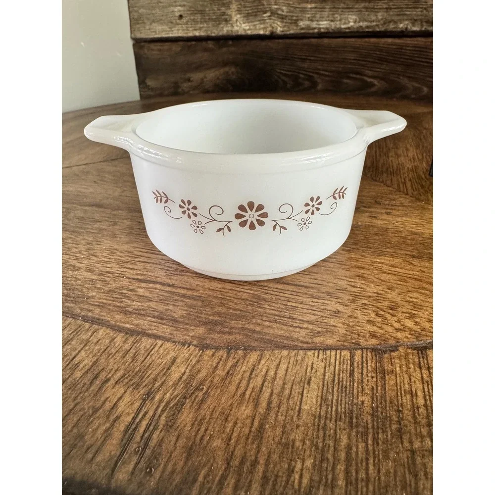 Vintage Corning Ware Old Town Brown Floral Scroll Milk Glass Casserole Dish 15oz